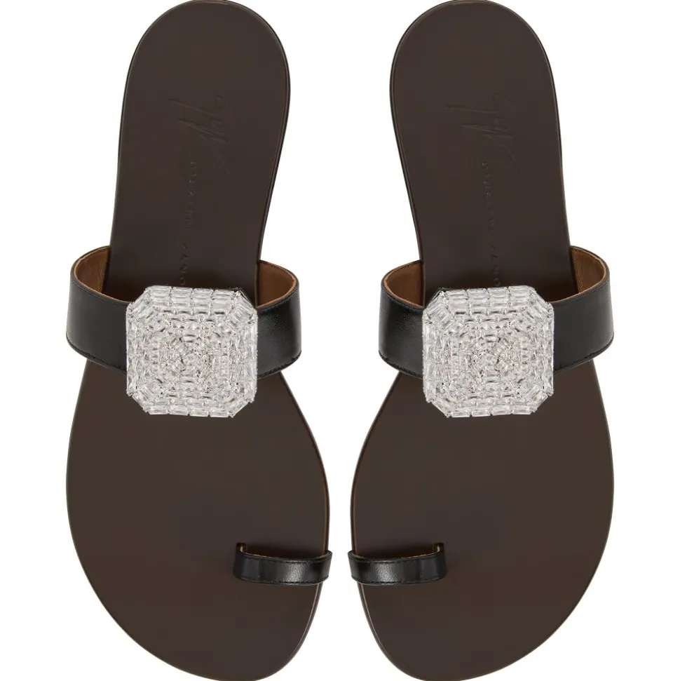 BLAHIR FLAT