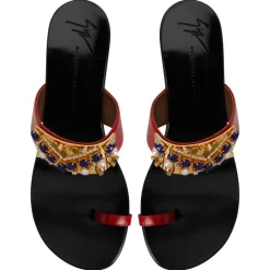 NEFERTITI 40